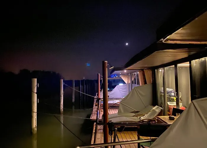 Hotel na wodzie Reves D'o En Camargue, Clim Reversible, Parc Naturel